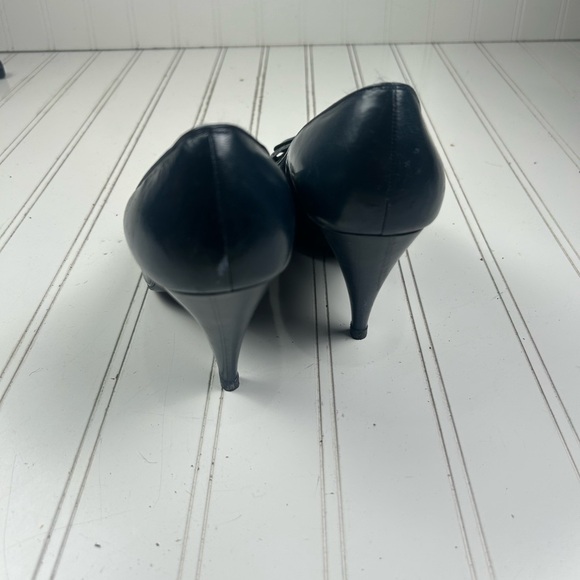 Stuart Weitzman Vintage Mr. Seymour Navy Leather Peep Toe Heels Women’s 8.5B - Picture 8 of 11